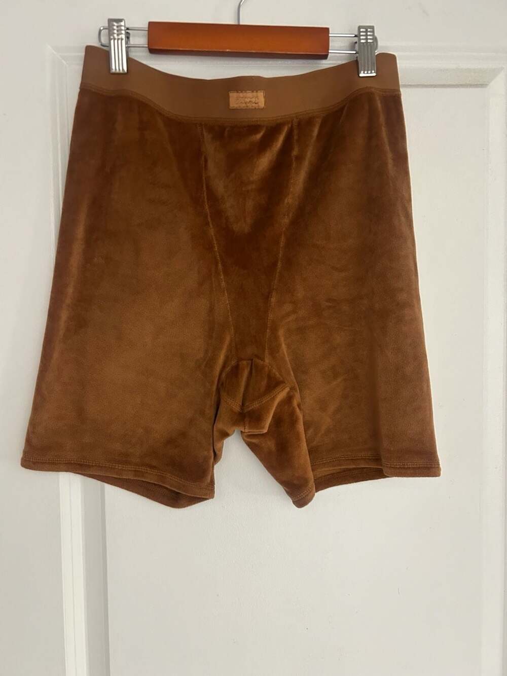 SKIMS Velour Boxer Shorts Size L